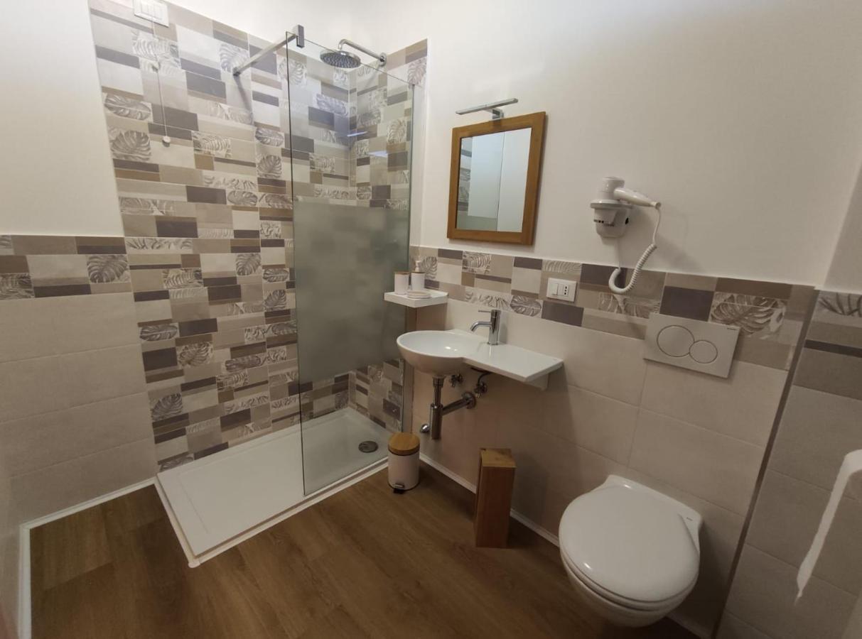 טרמולי Loremi Rooms מראה חיצוני תמונה